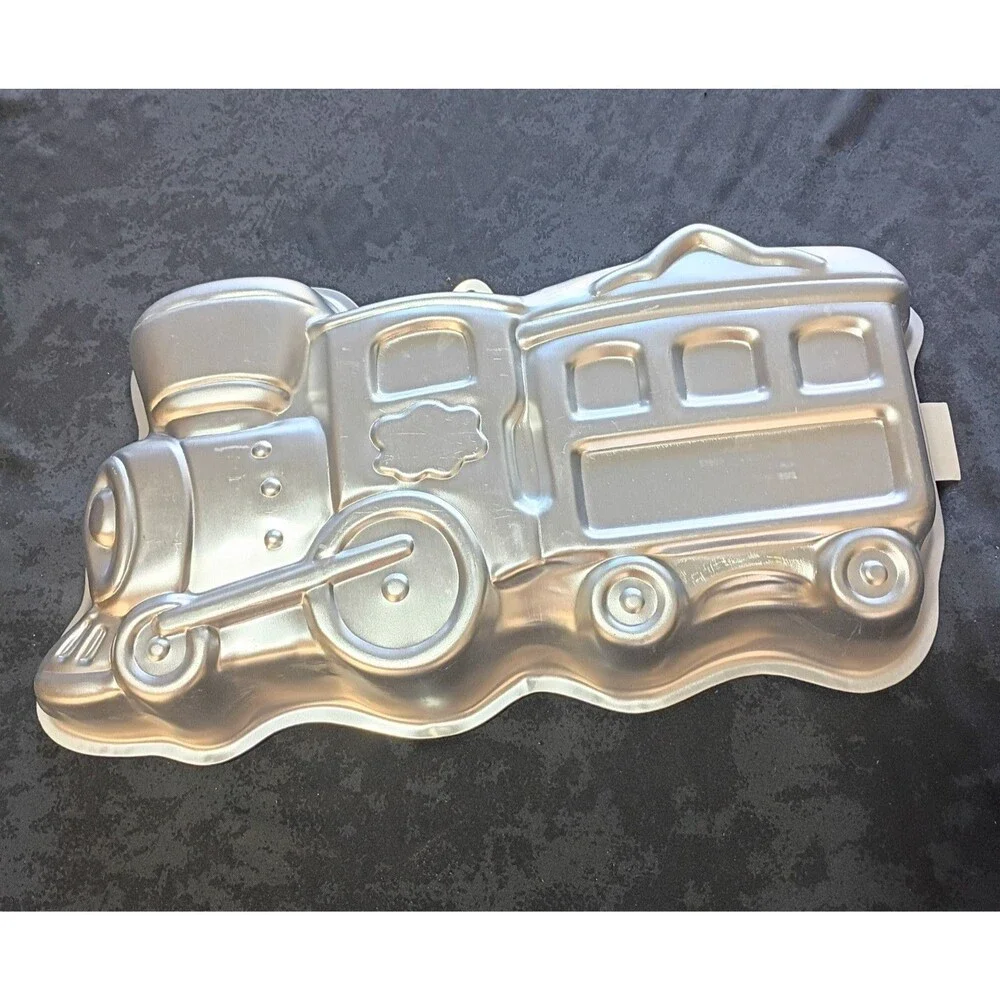 Vintage New Wilton Little Train Cake Pan Train Shaped Non-Stick MPN 2105-2076